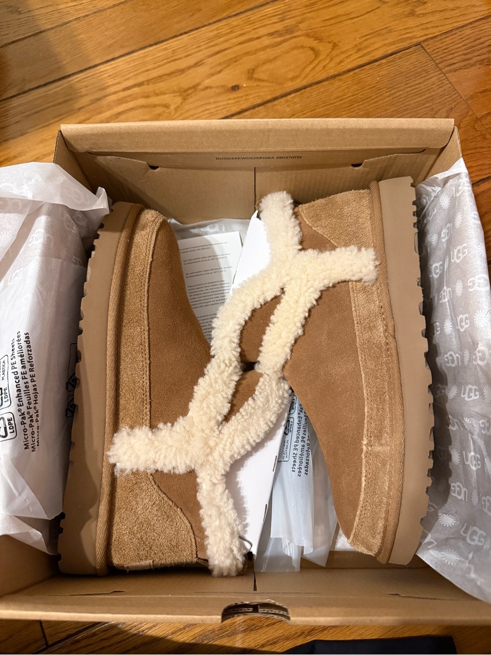UGG Chestnut classic ultra mini split seam BRAND NEW